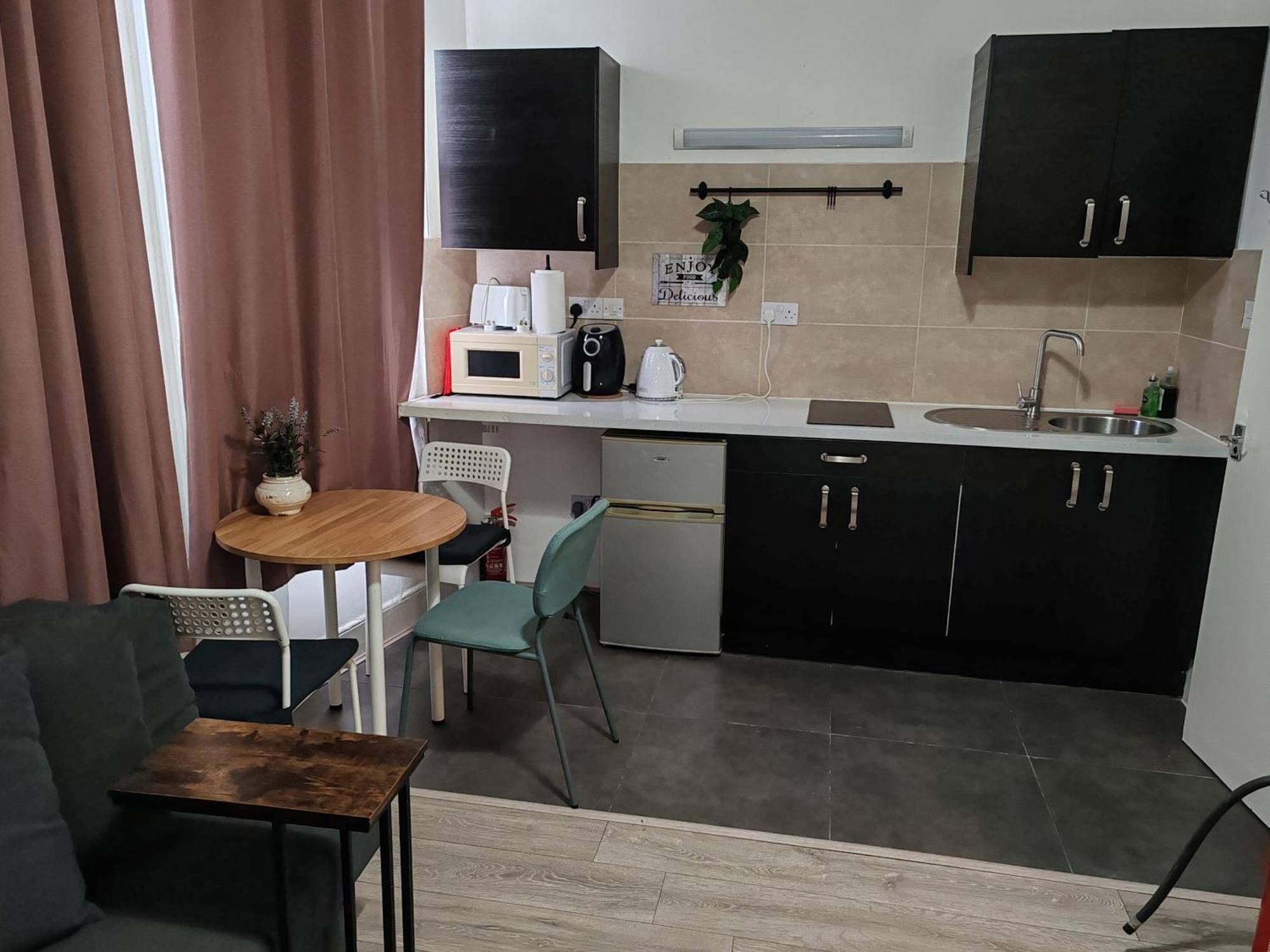 Kilburn High Road Studio Apartments Londra Dış mekan fotoğraf